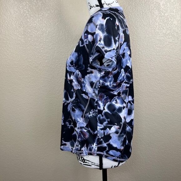 St. John's Bay Blue Purple Floral Short Sleeves Size PS Women's Athletic Top gym - Picture 6 of 15